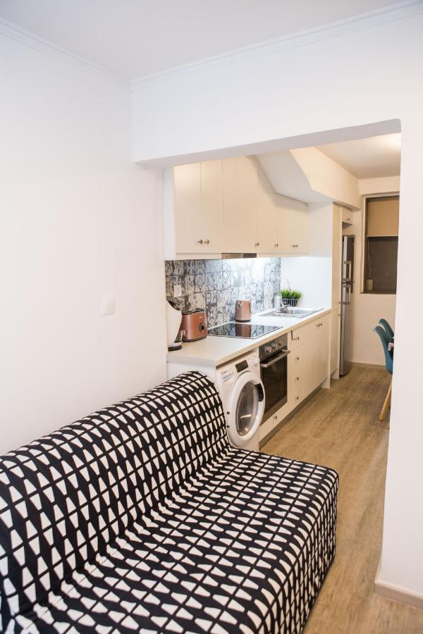 Stylish, Comfortable, Basement Loft-Like Apartment With Amenities Athens Luaran gambar