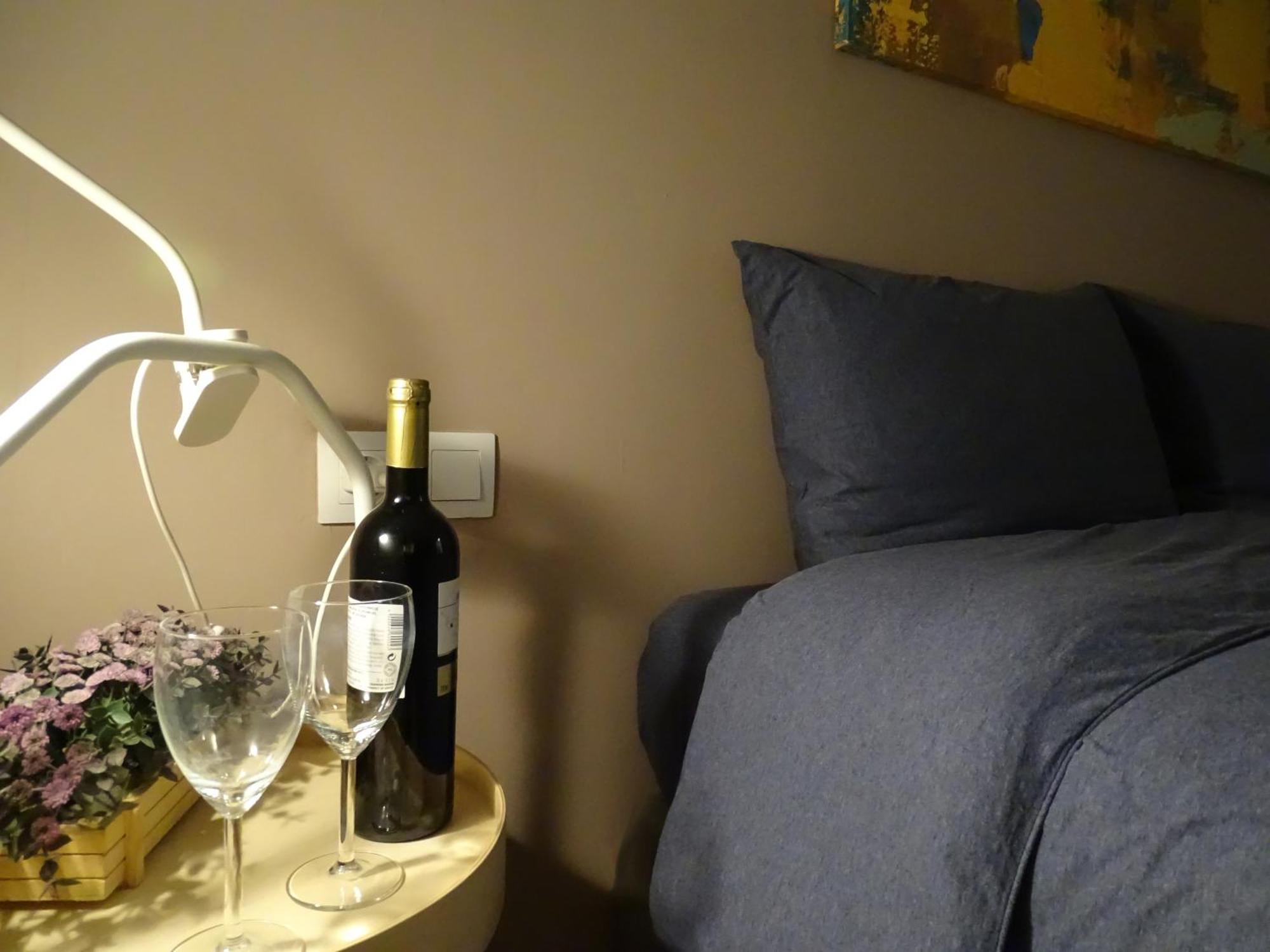 Stylish, Comfortable, Basement Loft-Like Apartment With Amenities Athens Luaran gambar