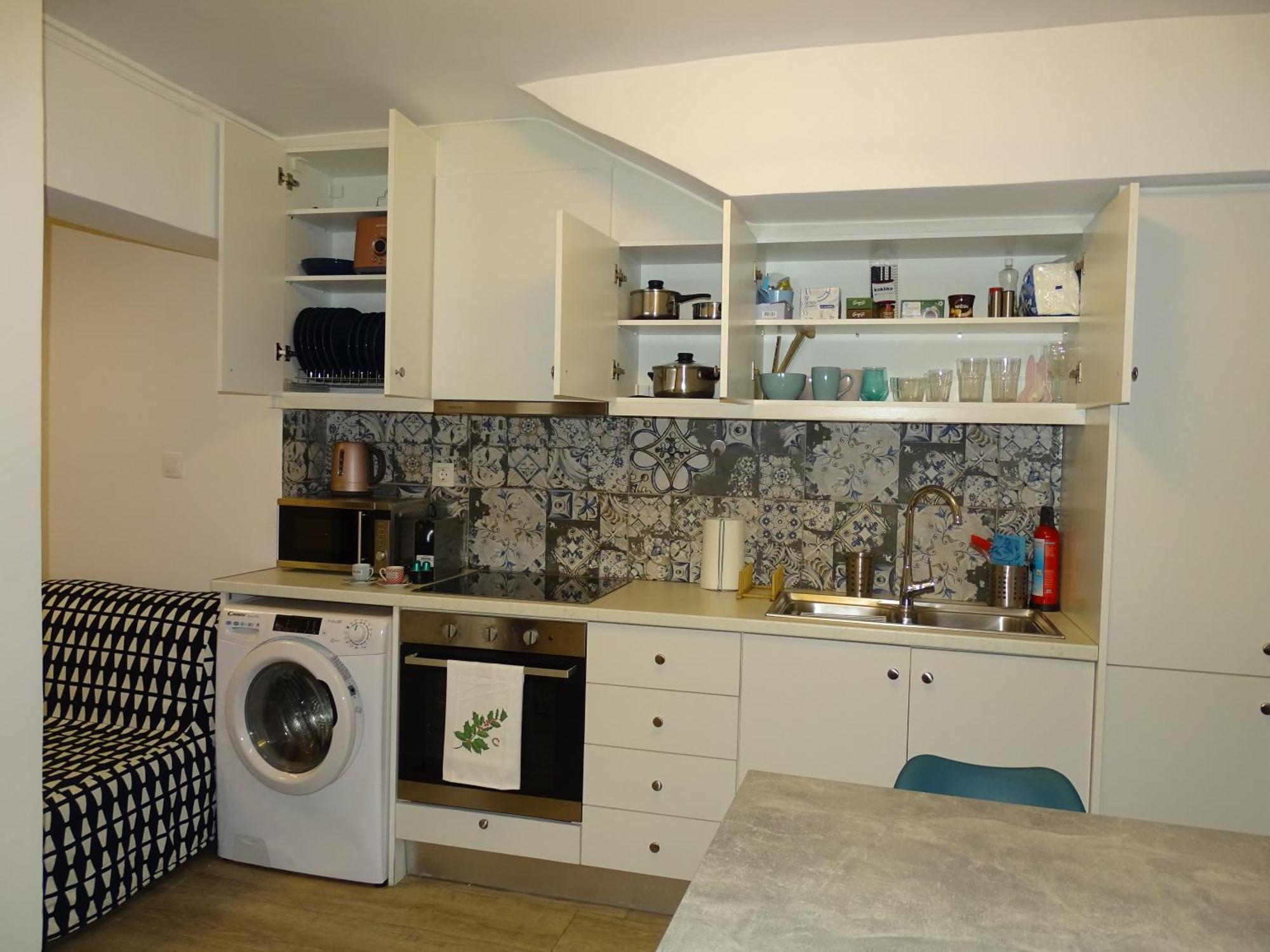 Stylish, Comfortable, Basement Loft-Like Apartment With Amenities Athens Luaran gambar